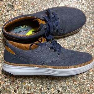Sketchers Men’s Morenos canvas